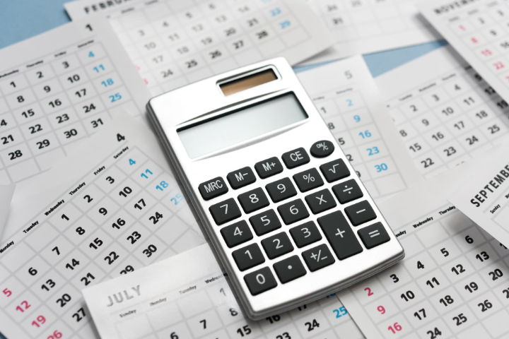 虫歯治療にかかる費用や期間を説明するイメージ